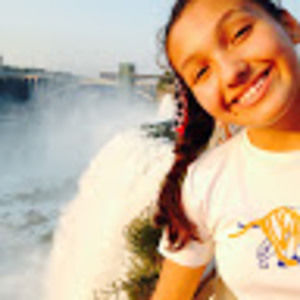 Meet your Posher, Daniela